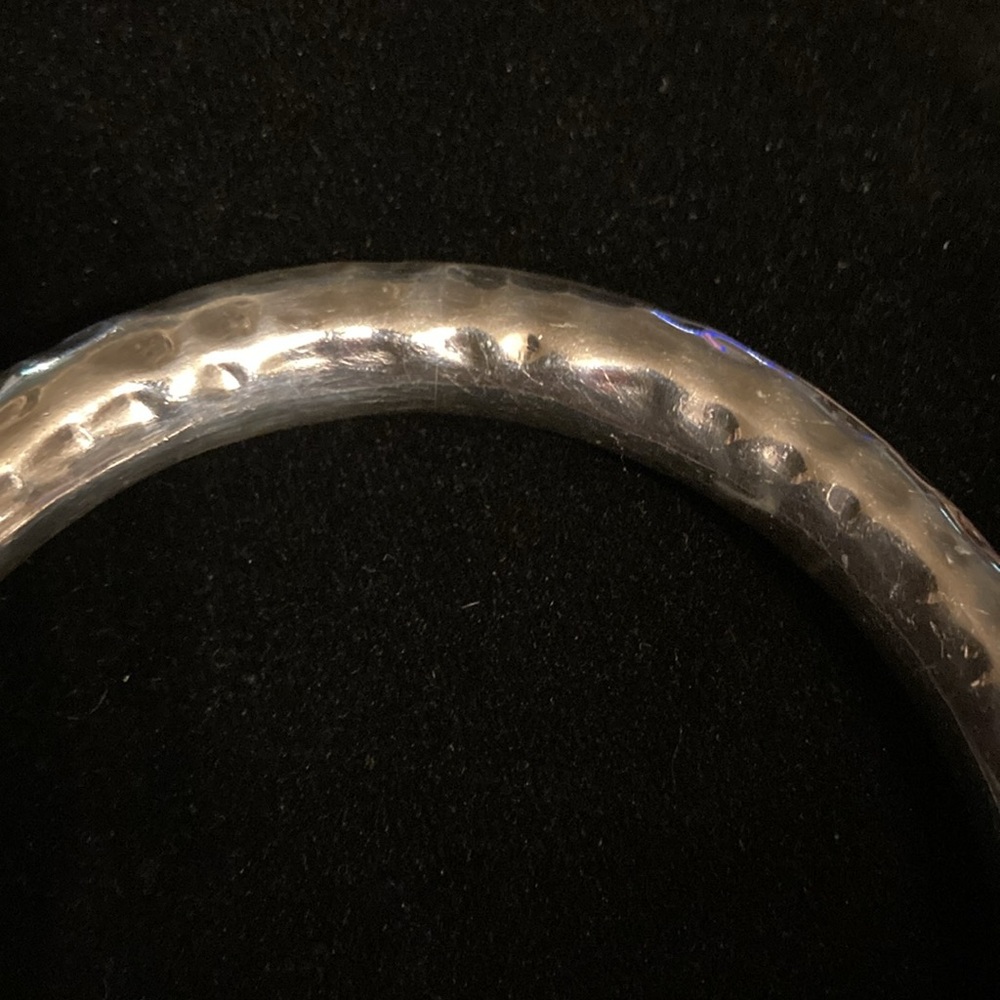 Mexico 925 stamped hammered bangle . Gorgeous design nice petina look to it - Picture 3 of 6